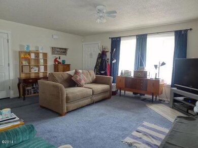 493 SE Neptune Ave, Lincoln City, OR 97367 - photo 2