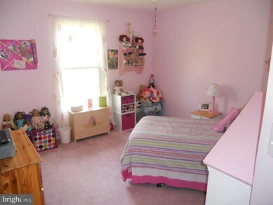 322 Wellham Ave, Glen Burnie, MD 21061 - photo 5