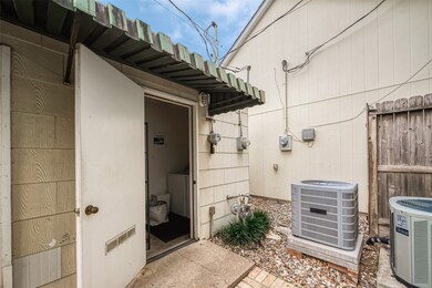 1904 Bradshaw St unit 123, Houston, TX 77008 - photo 7