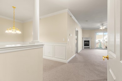 Colliston Yard unit 328, Nashua, NH 03060 - photo 2