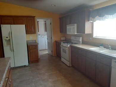 24350 N Feather Mountain Rd, Paulden, AZ 86334 - photo 5