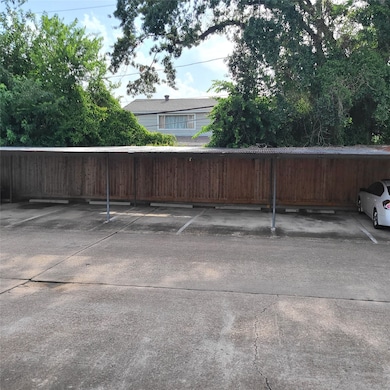 2021 Spenwick Dr unit 513, Houston, TX 77055 - photo 3