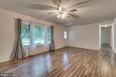 35899 Sycamore Ct, Mechanicsville, MD 20659 - photo 6