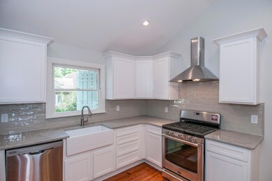 Kitchen Backsplash and Range