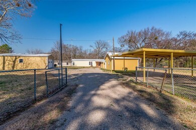 759 Paradise Cove Rd, Pottsboro, TX 75076 - photo 3