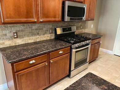 31702 Royal Woods Ct, Conroe, TX 77385 - photo 7