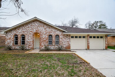 7286 Shady Corners Ln, Houston, TX 77040 - photo 3