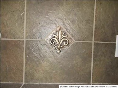 custom backsplash
