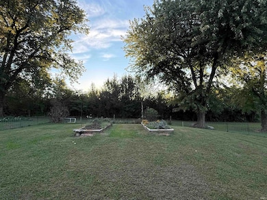 1791 N Hartstrait Rd, Bloomington, IN 47404 - photo 7