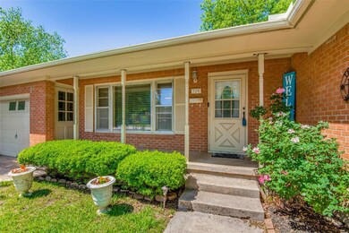 1705 E Garnett St, Gainesville, TX 76240 - photo 2