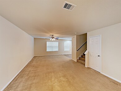 9945 Swallow Dr, Conroe, TX 77385 - photo 3