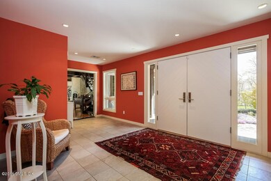 007-Foyer-2671714-small