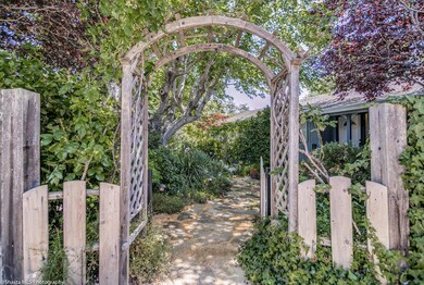 3687 Navajo Ct, Redding, CA 96001 - photo 3