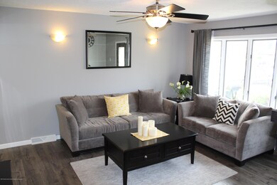 Living Room looking left