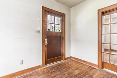 673 Euclaire Ave06