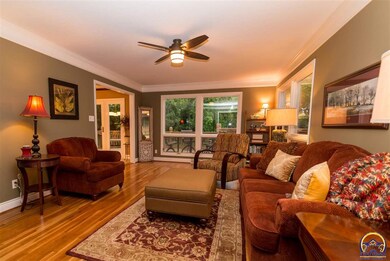 5934 SW 47th St, Topeka, KS 66610 - photo 6