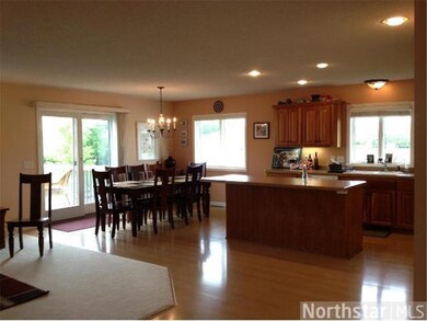 Eat-in kitchen