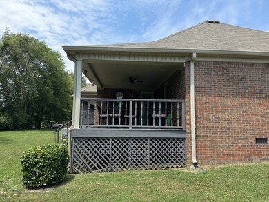 217 Megan Cir, Shelbyville, TN 37160 - photo 6