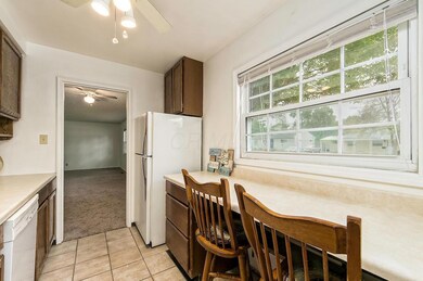 4414 Broadhurst Dr, Columbus, OH 43213 - photo 6