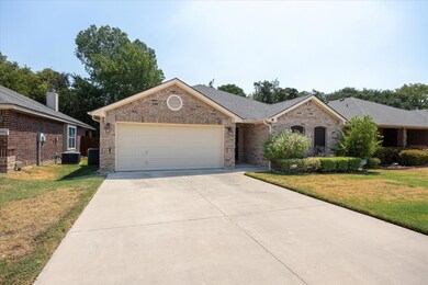 2209 Brandy Dr, Weatherford, TX 76087 - photo 3