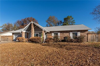 2811 W Parkwood Dr, Rogers, AR 72756 - photo 3