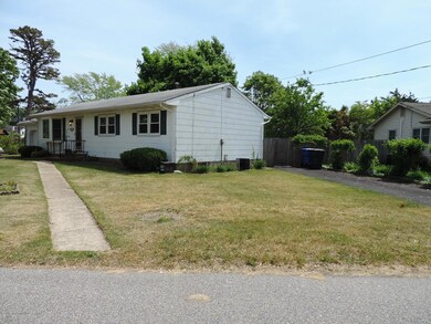 97 Oak Tree Ln, Toms River, NJ 08753 - photo 3