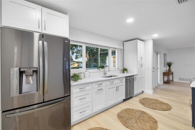 1711 Patlin Cir S, Largo, FL 33770 - photo 6