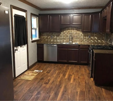 1419 Pine Ave, Clinton, OK 73601 - photo 3