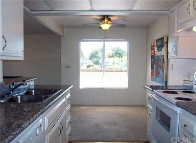 Granite Countertops, Stainless Steel Sink, Newer W