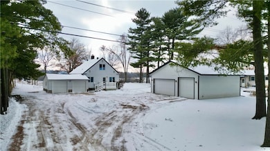 1906 Welsh Dr, Eau Claire, WI 54703 - photo 2