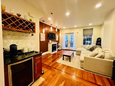 435 W 4th St unit 1, Boston, MA 02127 - photo 5