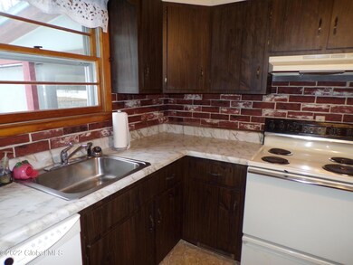 10 Mountain View Rd, Glens Falls, NY 12801 - photo 4