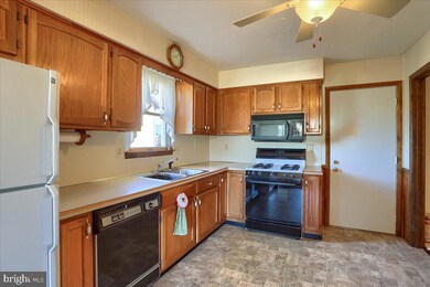 316 Vincent Dr unit 75, Mc Sherrystown, PA 17344 - photo 7