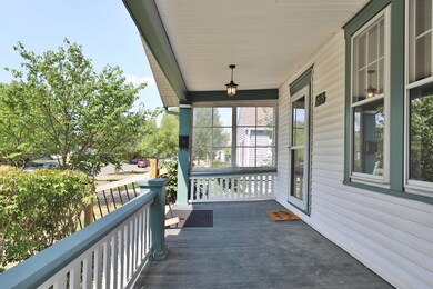 68 E Weisheimer Rd, Columbus, OH 43214 - photo 4