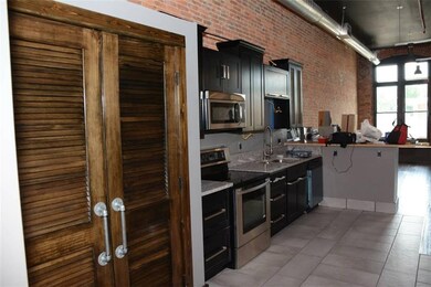 114 E Jefferson St, Franklin, IN 46131 - photo 2