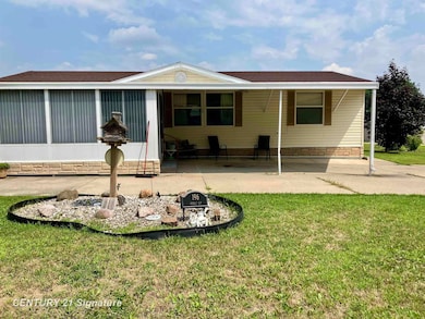 196 Apollo Ave, Flushing, MI 48433 - photo 2