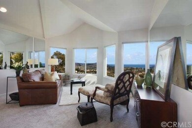 Master Bedroom Retreat With Fabulous Coastline Vie