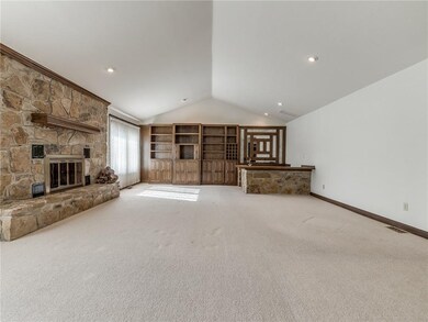 2112 Woodhill Rd, Edmond, OK 73025 - photo 3