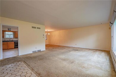 1117 N Ott St, Allentown, PA 18104 - photo 4