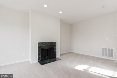 4140 Ashmere Cir, Dumfries, VA 22025 - photo 6