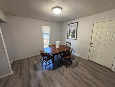 207 Wheaton Ct, Columbia, MO 65203 - photo 5