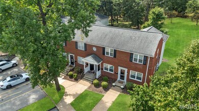 1545 Swallow Dr unit 1545, Saint Louis, MO 63144 - photo 2