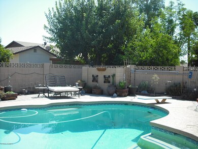 Pool 2