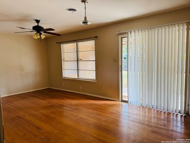 4506 Hollyridge Dr, San Antonio, TX 78228 - photo 6