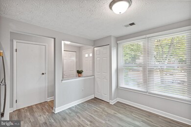 10601 Delfield Ct, Laurel, MD 20723 - photo 6