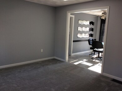 11 Nottingham Ln, Salem, NH 03079 - photo 5