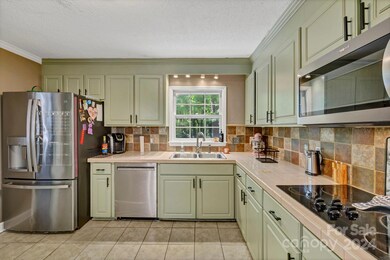 416 Alice Dr, Camden, SC 29020 - photo 7