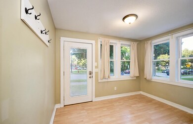 2327 Cole Ave SE unit A, Minneapolis, MN 55414 - photo 2