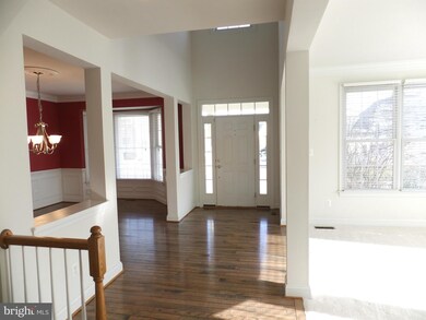 22909 Ashton Woods Dr, Ashburn, VA 20148 - photo 2