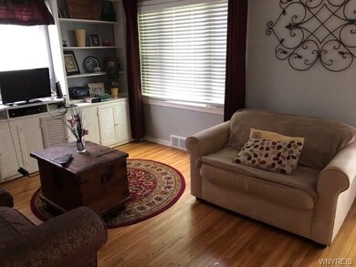 892 Eggert Dr, North Tonawanda, NY 14120 - photo 5